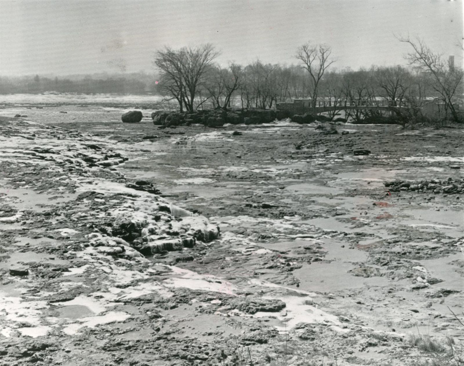 A look back: 300 years of Niagara Falls